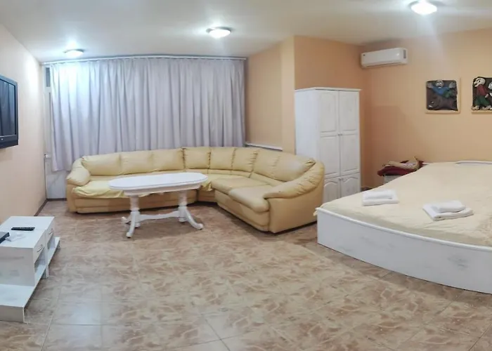 Хотел Тримата Мускетари * Varna