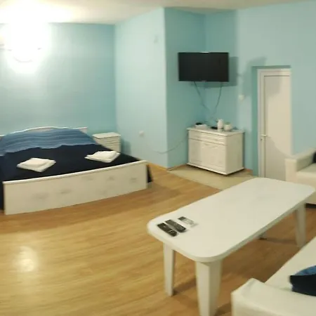 Hotel тримата мускетари *