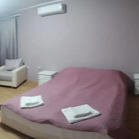 тримата мускетари Hotel Varna