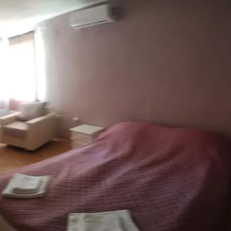 тримата мускетари Hotel *